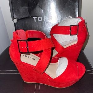 TORRID Red platform wedge 10.5W